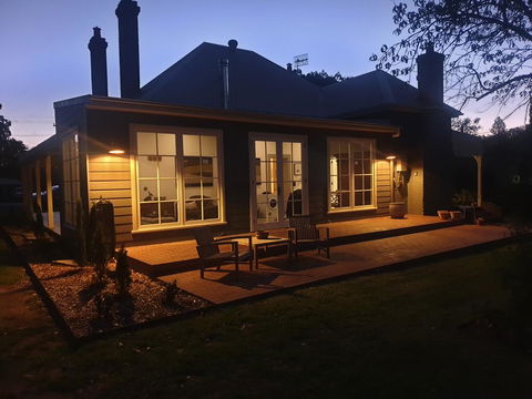 Kings Cottage Uralla - Accommodation Redcliffe 1