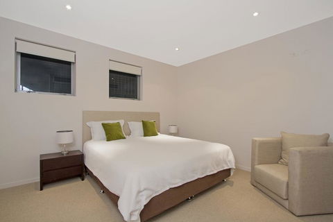 KINGSCLIFF OCEAN VIEW TERRACE BY THE FIGTREE 5 - Accommodation Redcliffe 3