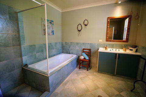 Kiwarrak Country Retreat - Accommodation Redcliffe 3