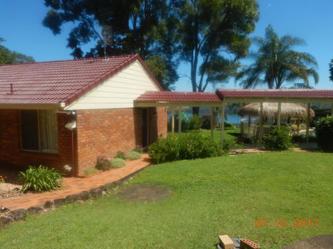 Kookaburra Cottage - Accommodation Redcliffe 2