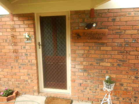 Kookaburra Cottage - Accommodation Redcliffe 1