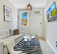 KOZYGURU SYDNEY CBD DARLINGHURST SPLIT LEVEL 2 BEDROOM TOWNHOUSE NDA023 - Accommodation Redcliffe