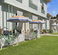 La Costa Beachside Motel - Accommodation Redcliffe