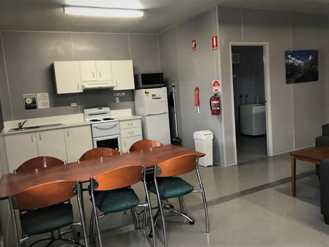 Lake Callide Retreat - Accommodation Redcliffe 2