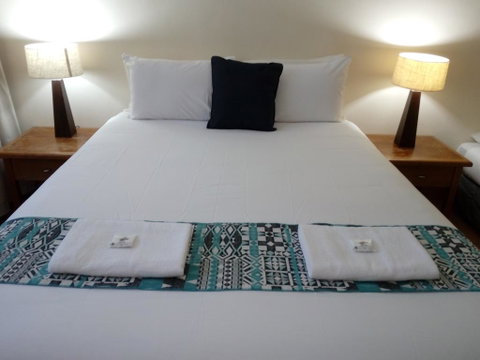 Lake Central Cairns - Accommodation Redcliffe 3