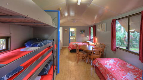 Lake Eacham Tourist Park & Cabins - Accommodation Redcliffe 1