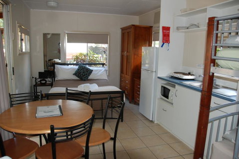 Lake Placid Tourist Park - Accommodation Redcliffe 3