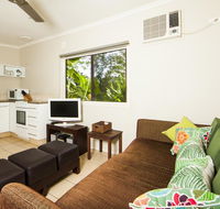 Lake Placid Tourist Park - Accommodation Redcliffe