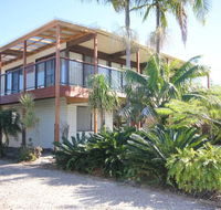 Lakehouse on Oxley - Accommodation Redcliffe