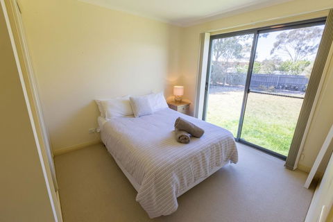 Lakeview - Waterviews On Newlands Arm - Accommodation Redcliffe 1