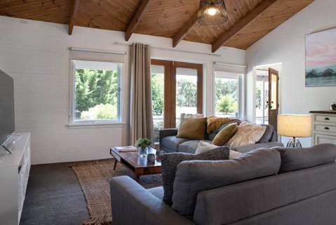 Langfields - Accommodation Redcliffe 2