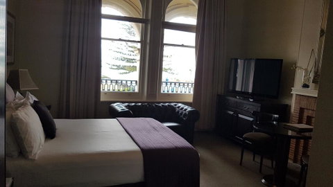 Largs Pier Hotel - Accommodation Redcliffe 2