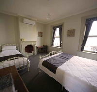 Latrobe Art Apartments - Accommodation Redcliffe