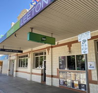 Leeton Hotel - Accommodation Redcliffe