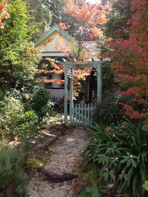Lemon Tree Cottage - Accommodation Redcliffe 0