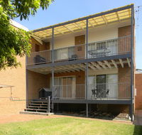 LIFE'S A BEACH - Accommodation Redcliffe