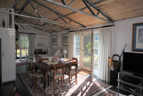 Lily's Farm Studio - Accommodation Redcliffe 1