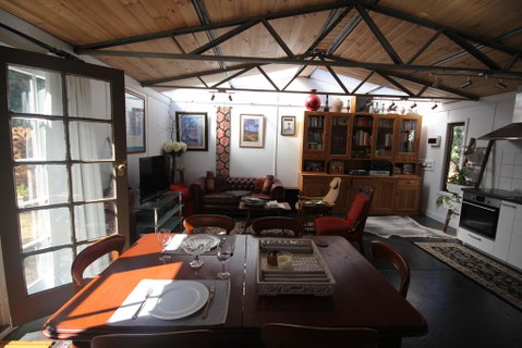 Lily's Farm Studio - Accommodation Redcliffe 3
