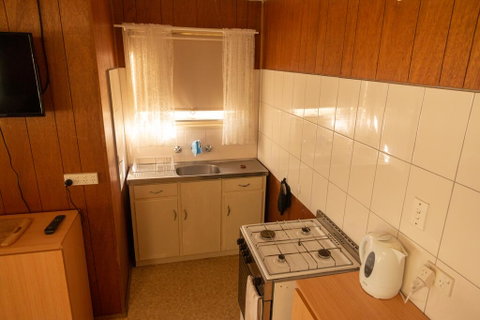 Limestone Cottage - Accommodation Redcliffe 3