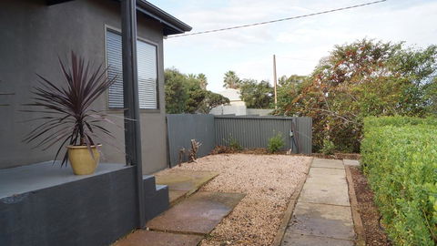 Lincoln Breeze - Accommodation Redcliffe 3