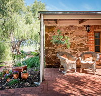 Lucy's Cottage - Accommodation Redcliffe