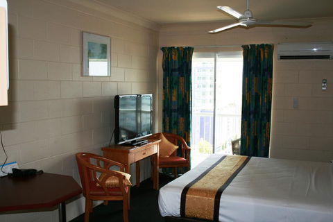 Luma Luma Holiday Apartments - Accommodation Redcliffe 1