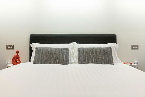 Luxe Executive Suite With Breakfast And Snacks In Paddington Near Darlinghurst, St Vincents - Accommodation Redcliffe 2