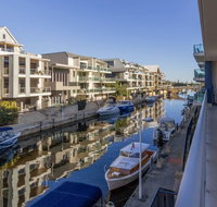 Luxurious Mandurah Marina Apartment - Accommodation Redcliffe