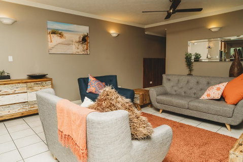 Luxury 3 BDR Apartment Near Beautiful Esplanade - Accommodation Redcliffe 3