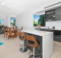 Luxury Apartment perfect location - Accommodation Redcliffe