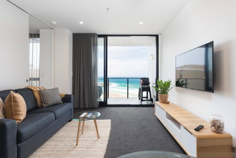 Luxury Beachfront Apartment In Newcastle - Accommodation Redcliffe 0