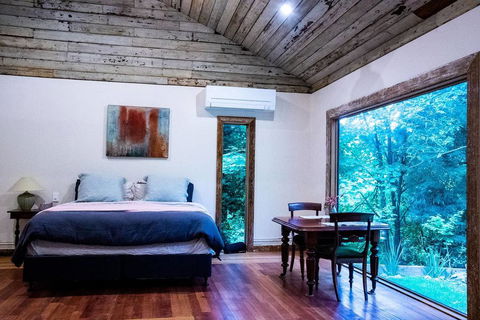 Luxury Forest Retreat - Puffing Billy - Accommodation Redcliffe 3