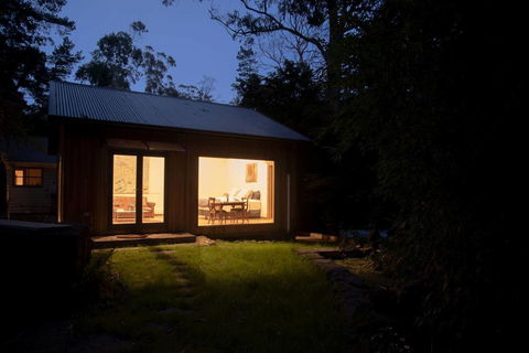 Luxury Forest Retreat - Puffing Billy - Accommodation Redcliffe 1