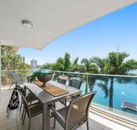 Luxury Waterfront Maroochydore Free Wine Netflix Parking - Accommodation Redcliffe