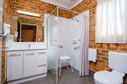 Lydoun Motel - Accommodation Redcliffe 1