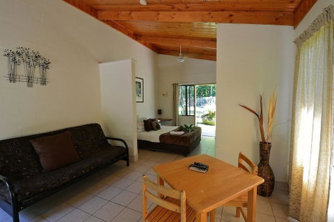 Lync Haven Rainforest Retreat - Accommodation Redcliffe 1