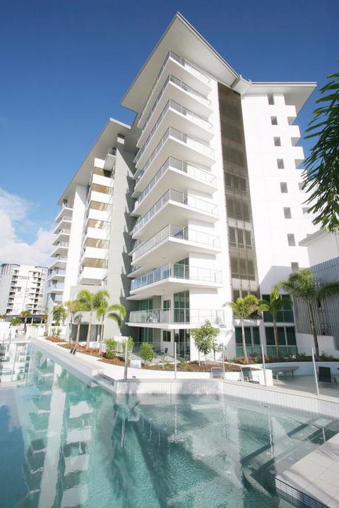 M1 Resort - Accommodation Redcliffe 3
