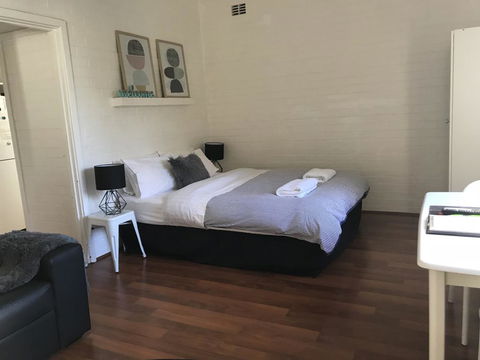 M106 Holiday Apartment In The City - Accommodation Redcliffe 0