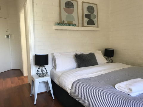 M106 Holiday Apartment In The City - Accommodation Redcliffe 1