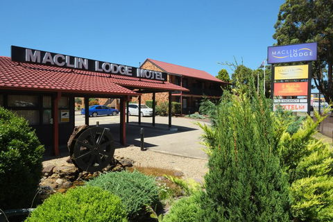 Maclin Lodge Motel - Accommodation Redcliffe 0