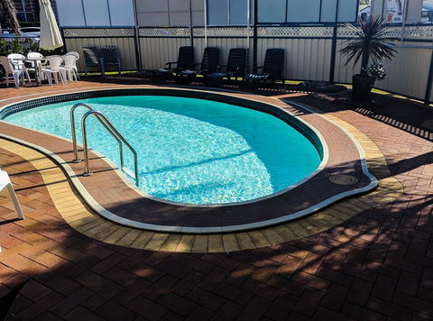 Main Street Motel - Accommodation Redcliffe 2