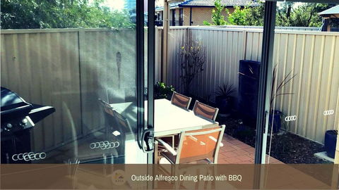 MANDURAH On The TERRACE - Accommodation Redcliffe 3