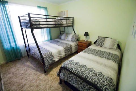 Manilla Cottage - Manilla NSW - Accommodation Redcliffe 2
