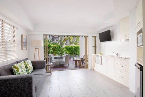 Mantra French Quarter Noosa - Accommodation Redcliffe 1