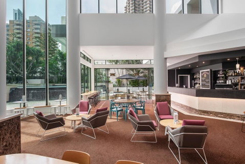 Mantra Legends Hotel - Accommodation Redcliffe 2