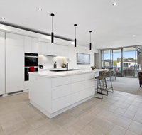 MARINA VIEW - Accommodation Redcliffe