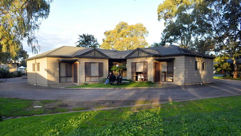 Marion Holiday Park - Accommodation Redcliffe 0