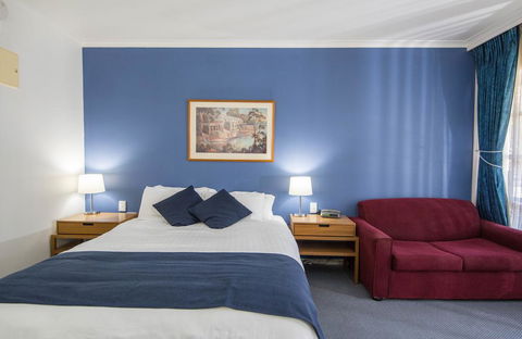 MAS Country Riverboat Lodge Motor Inn - Accommodation Redcliffe 2