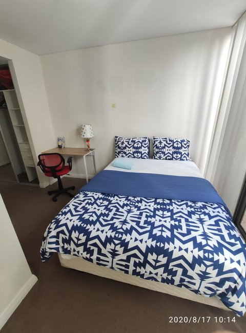 Mascot Clean Bedroom - Accommodation Redcliffe 2