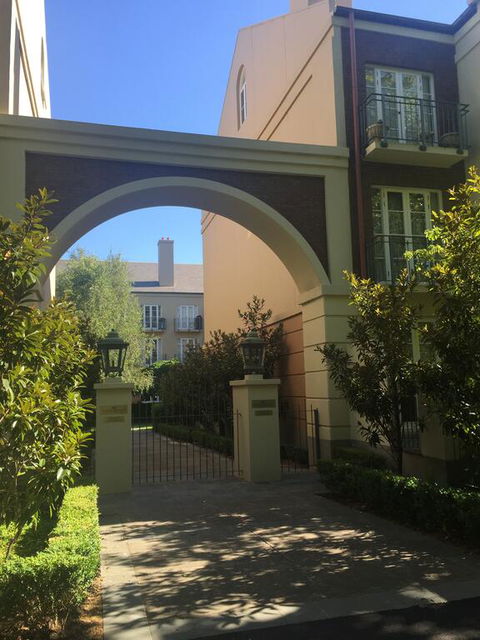 MCG, Rod Laver, City - Best Location In Melbourne - Accommodation Redcliffe 0